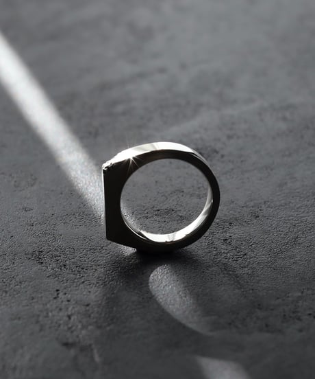 Crack ring 05
