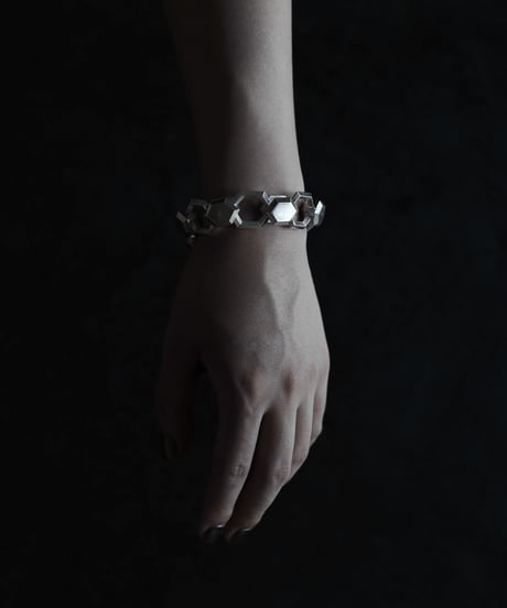 Shadow bracelet