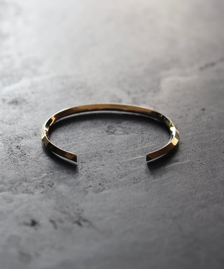 Shadow bangle / Gold
