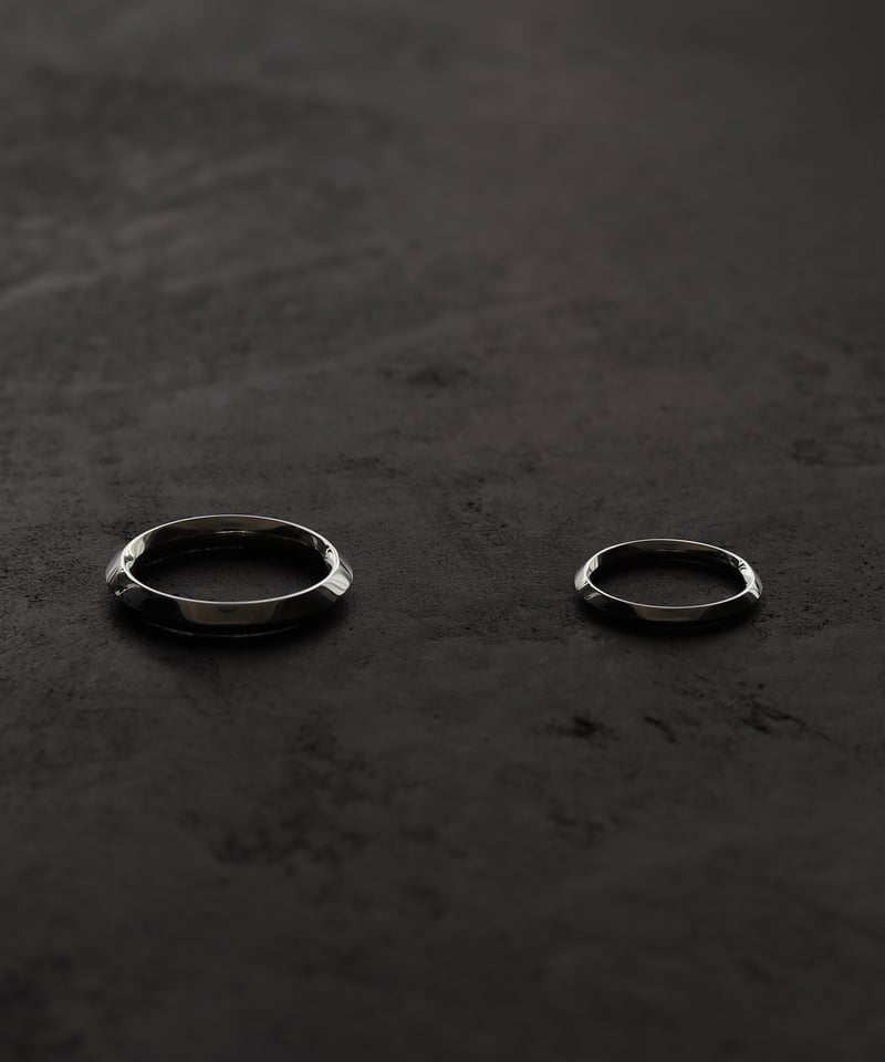 Shadow ring 02 / Silver | stlll