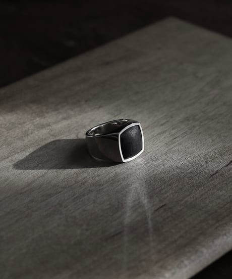 Dusk leather ring 01