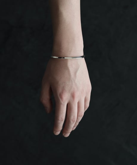 Shadow bangle / Silver