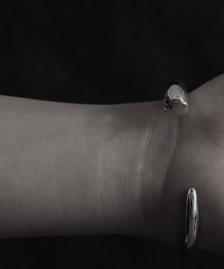 Snake bangle