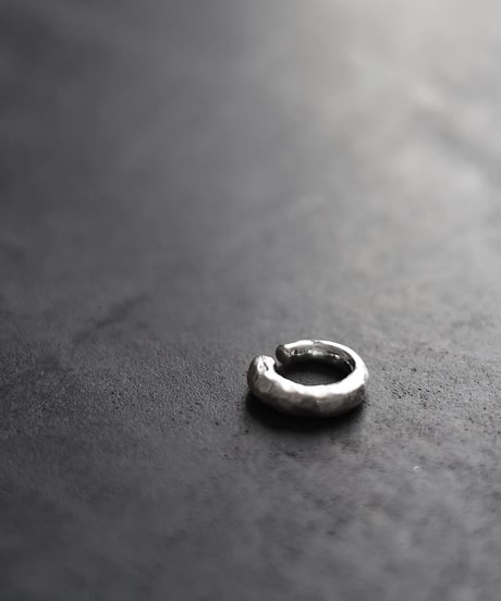 Ice earcuff