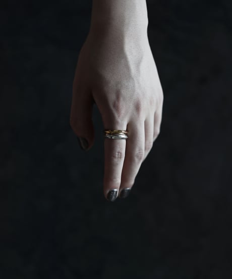 Shadow ring 01 / Gold