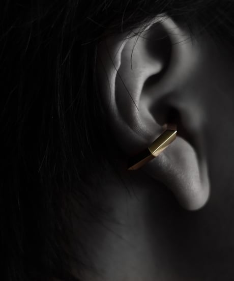 Shadow earcuff / Gold