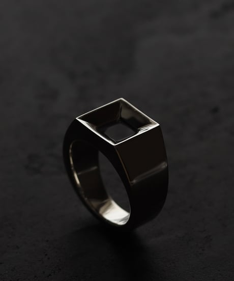 Empty ring / Silver