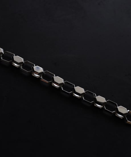 Shadow bracelet