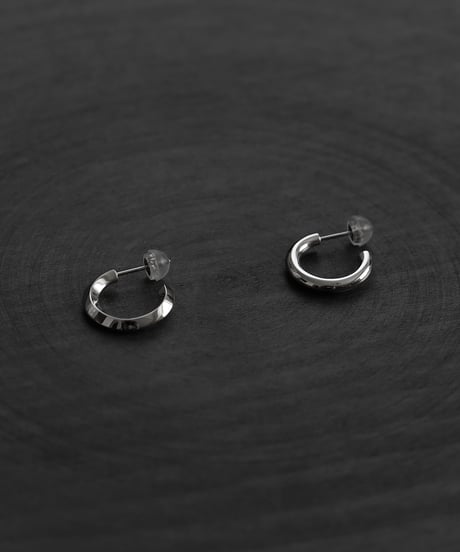 Shadow hoop pierce / Platinum