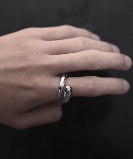 Snake ring 01