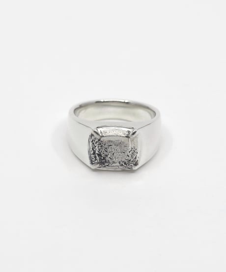 Claw ring / Crack