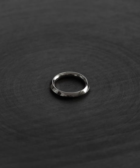 Shadow ring 01 / Platinum