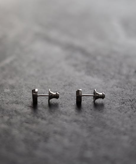 Rock pierce