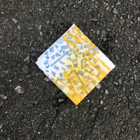 紳士ハンカチ　ばらばらプリント 　L