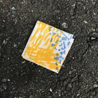 紳士ハンカチ　ばらばらプリント 　J