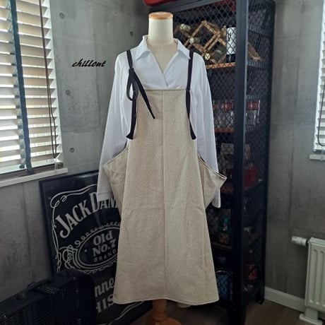 【背中がかわいい】エプロンドレス：マキシ：ワッシャーリネン×ブラック【1040】