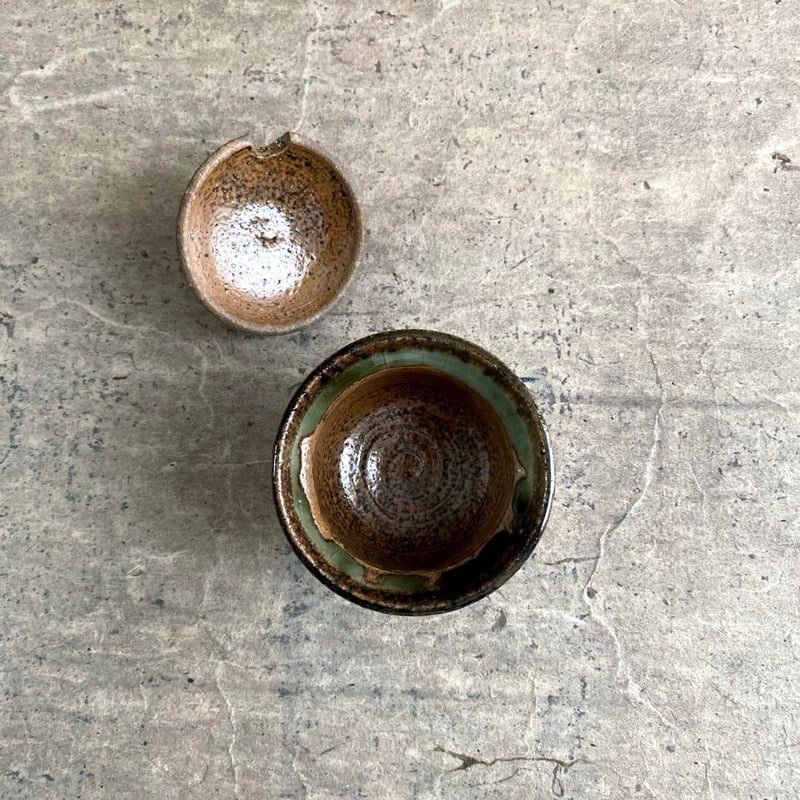 益子焼 古賀賢二 灰釉蓋付薬味・塩入 | MatsuBokkuri