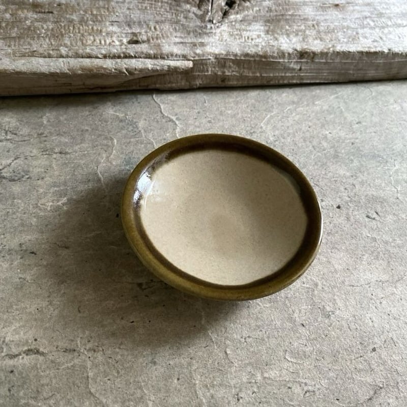 益子焼 皮くじら3寸豆皿 | MatsuBokkuri