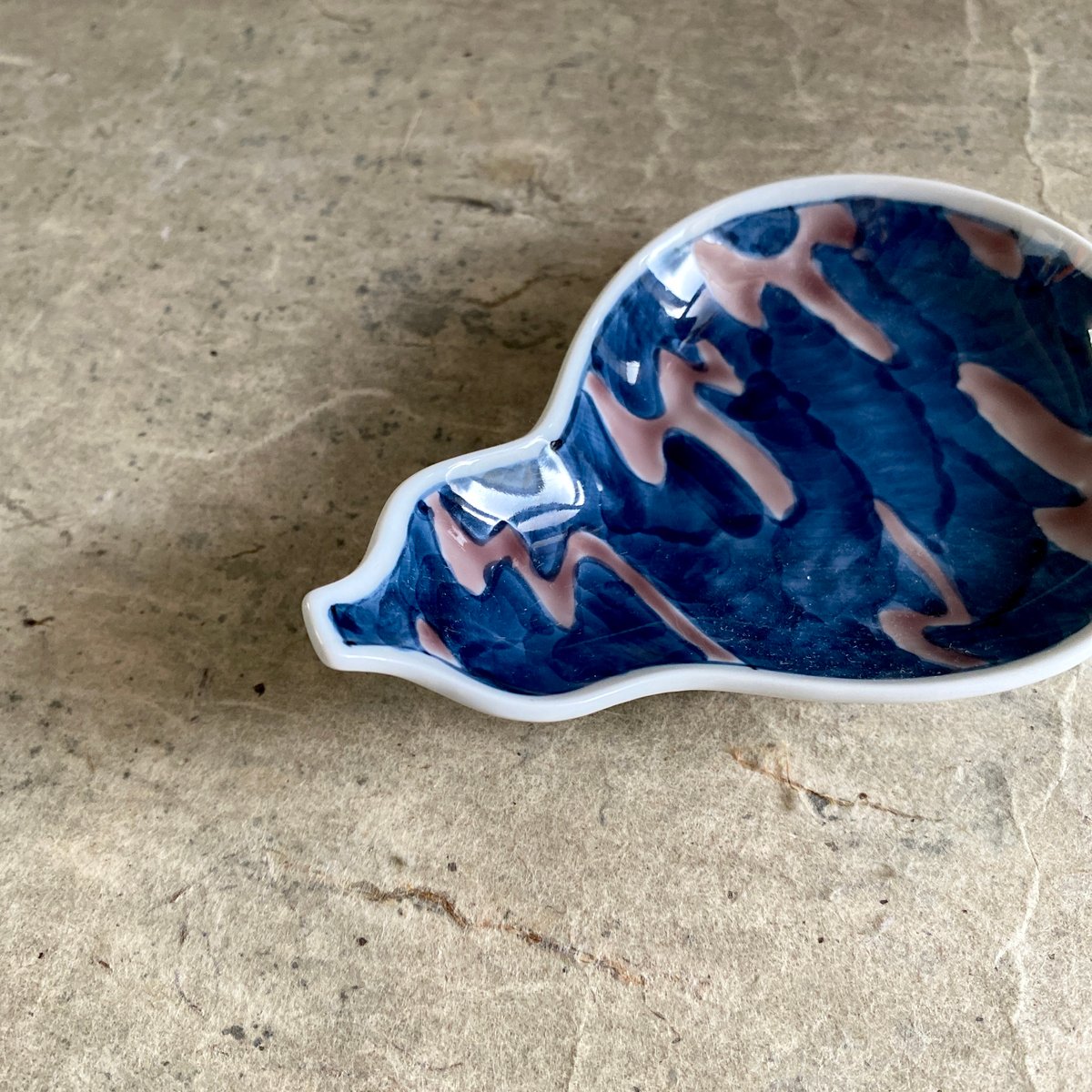 伊万里焼 徳七窯 濃雲ひさご皿 | MatsuBokkuri