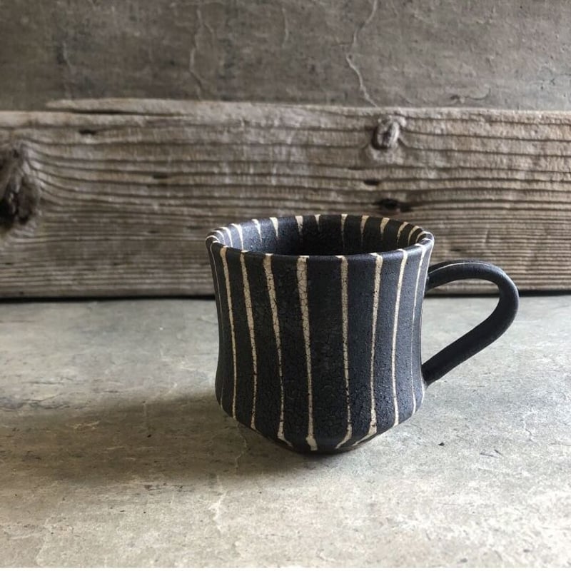 美濃焼 兵山窯 錆巻十草切立マグカップ | MatsuBokkuri