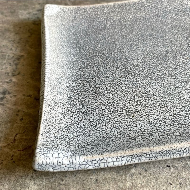 美濃焼 兵山窯 錆かいらぎ長角皿（小） | MatsuBokkuri