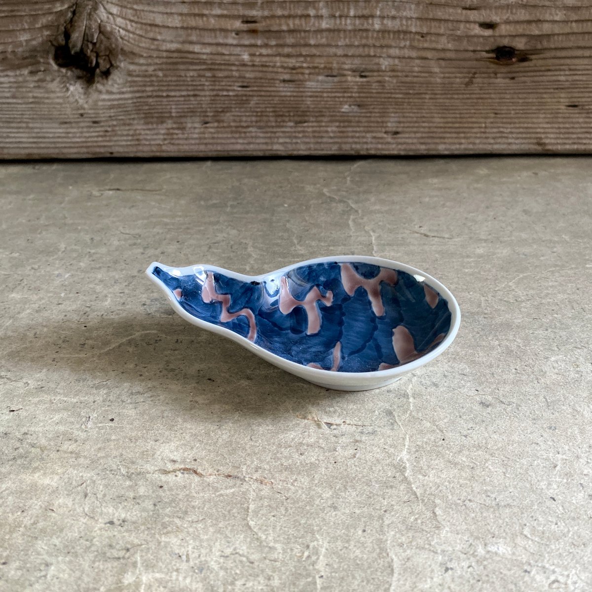 伊万里焼 徳七窯 濃雲ひさご皿 | MatsuBokkuri