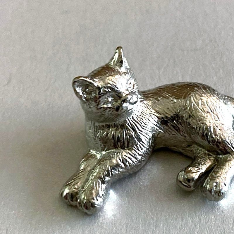 atrie_y 太田祐輔 錫製猫の箸置 「おすまし」 | MatsuBokkuri