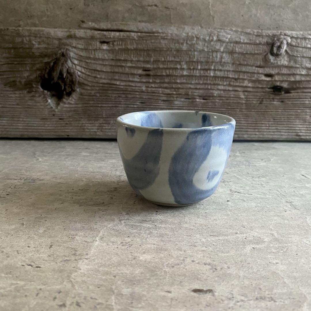益子焼　糠白釉青掛流蕎麦猪口 益子焼 糠呉須椿蕎麦猪口 | MatsuBokkuri