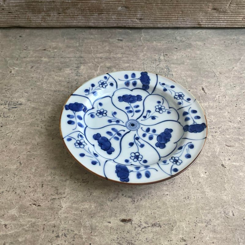 伊万里焼 徳七窯 なずなリムプレート | MatsuBokkuri