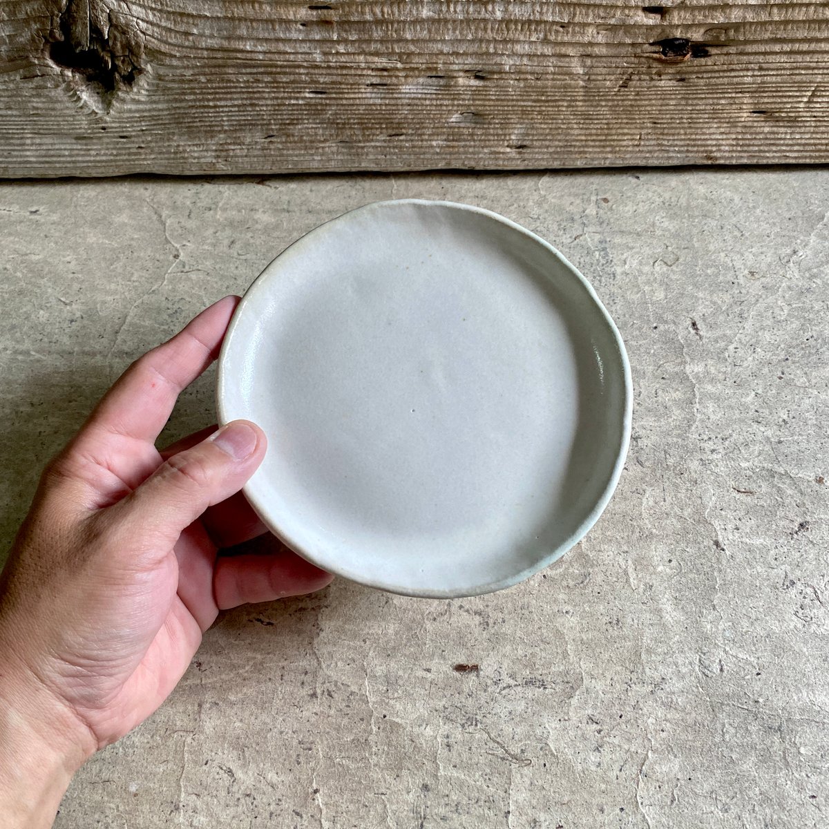 益子焼 白釉5寸平皿 | MatsuBokkuri