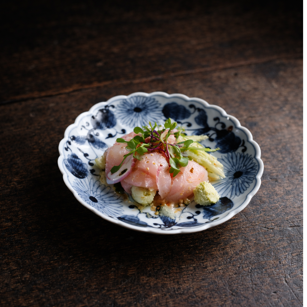 伊万里焼 寛右衛門窯 染付菊唐草5寸皿 | MatsuBokkuri