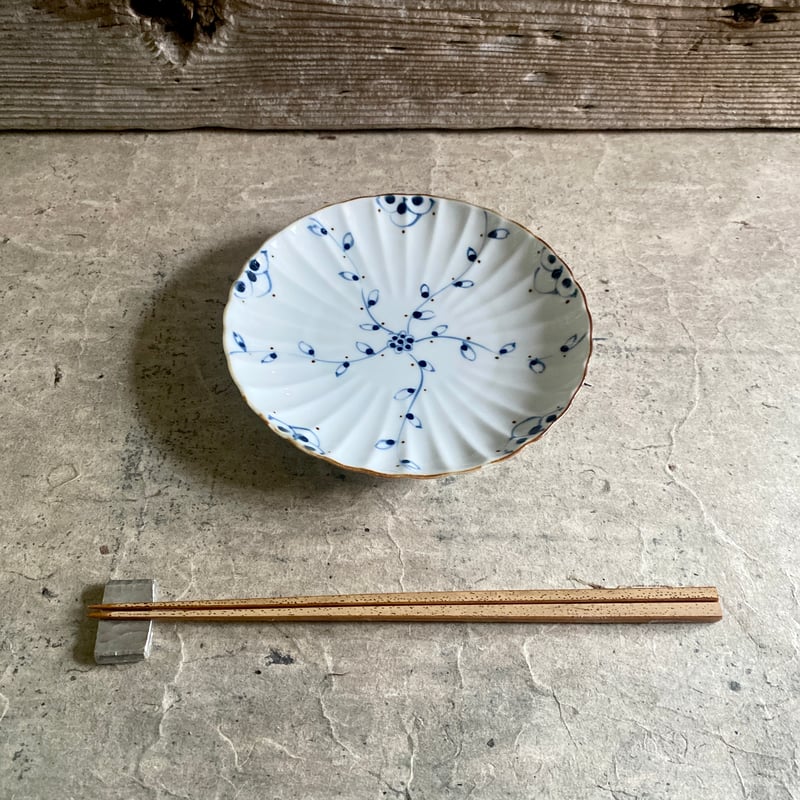 伊万里焼 徳七窯 つる花唐草輪花皿 | MatsuBokkuri