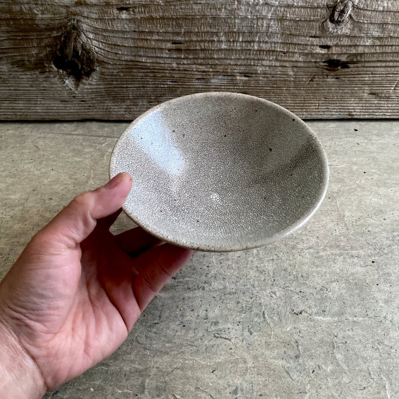 美濃焼 兵山窯 錆かいらぎ平小鉢 | MatsuBokkuri