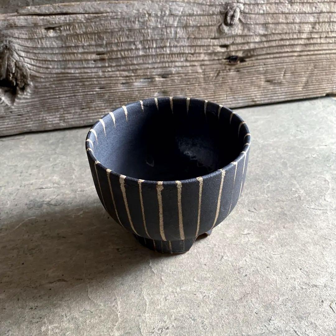 南蛮？琉球？時代の小鉢（13.8㎝）　板起こし・玉縁・砂高台・重ね焼・鉄釉 南蛮？琉球？時代の小鉢（13.8㎝） 板起こし・玉縁・砂高台