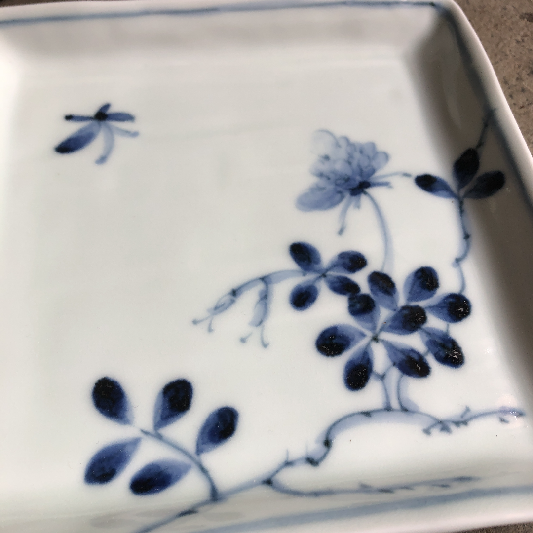 陶房青　野ばら　角皿　大皿　1枚 波佐見焼 陶房青 窯元 プレート皿タイプの野ばら角大皿【陶房青