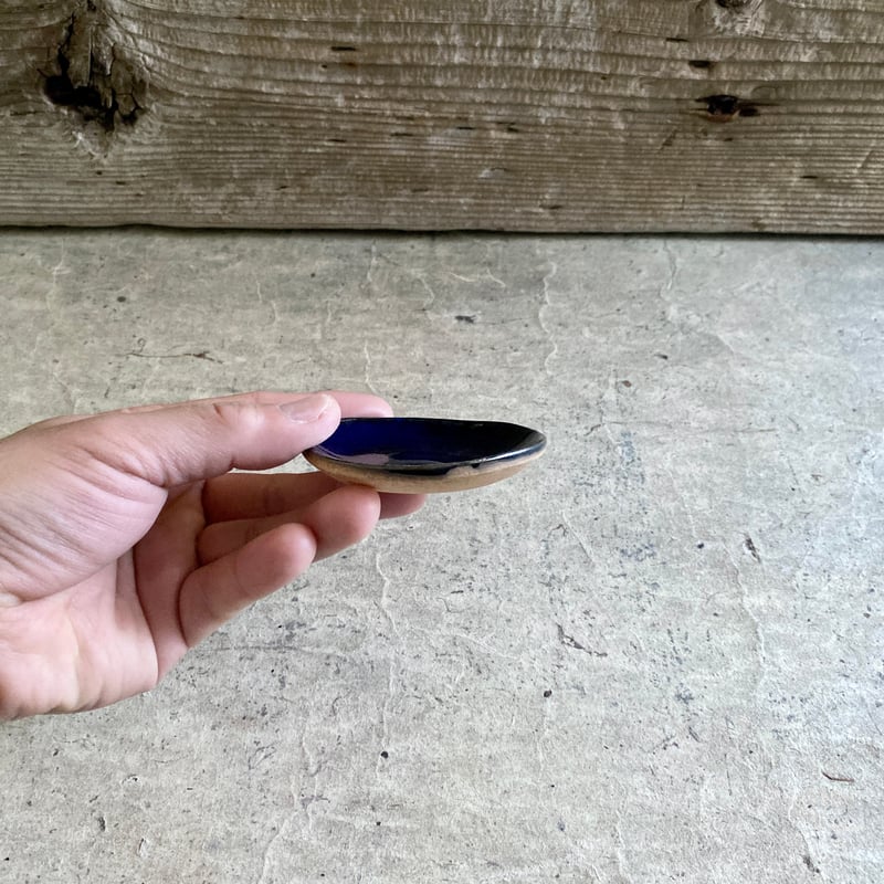 益子焼 瑠璃釉豆皿 | MatsuBokkuri