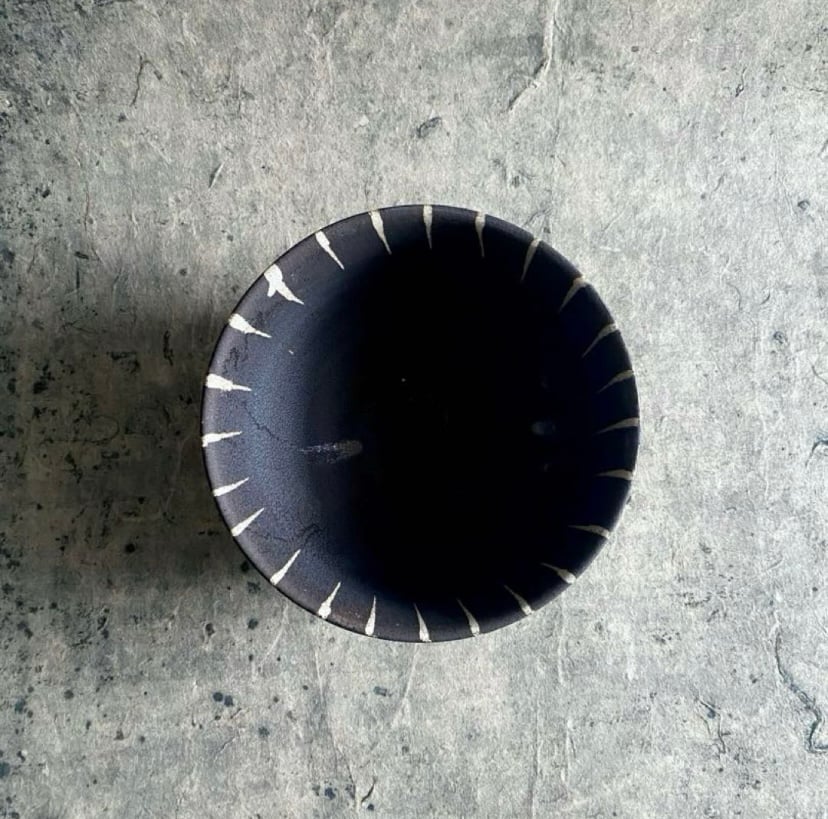 美濃焼 兵山窯 錆巻十草5寸丸丼 | MatsuBokkuri