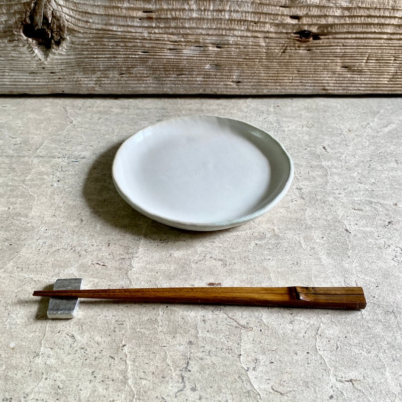 益子焼 白釉5寸平皿 | MatsuBokkuri