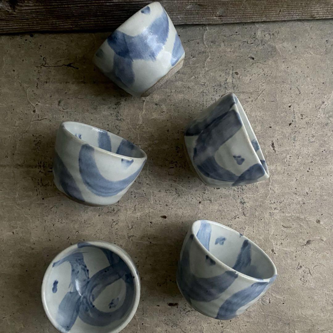 益子焼　糠白釉青掛流蕎麦猪口 益子焼 糠呉須椿蕎麦猪口 | MatsuBokkuri