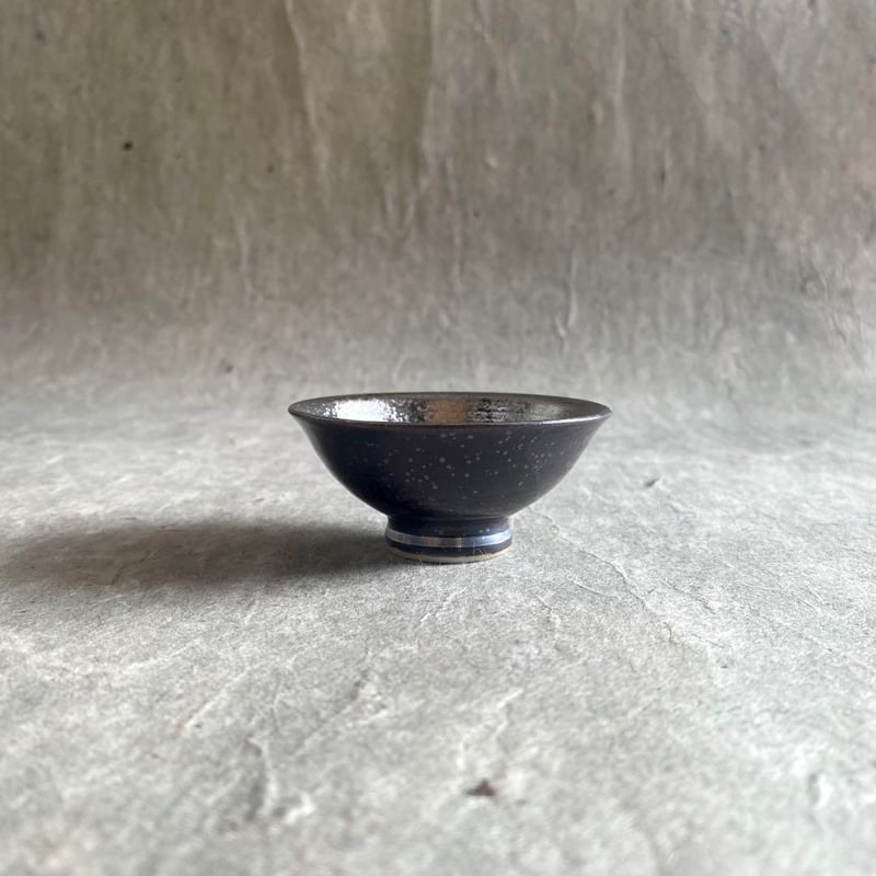 有田焼 陶悦窯 結晶掛分銀塗り平盃 | MatsuBokkuri