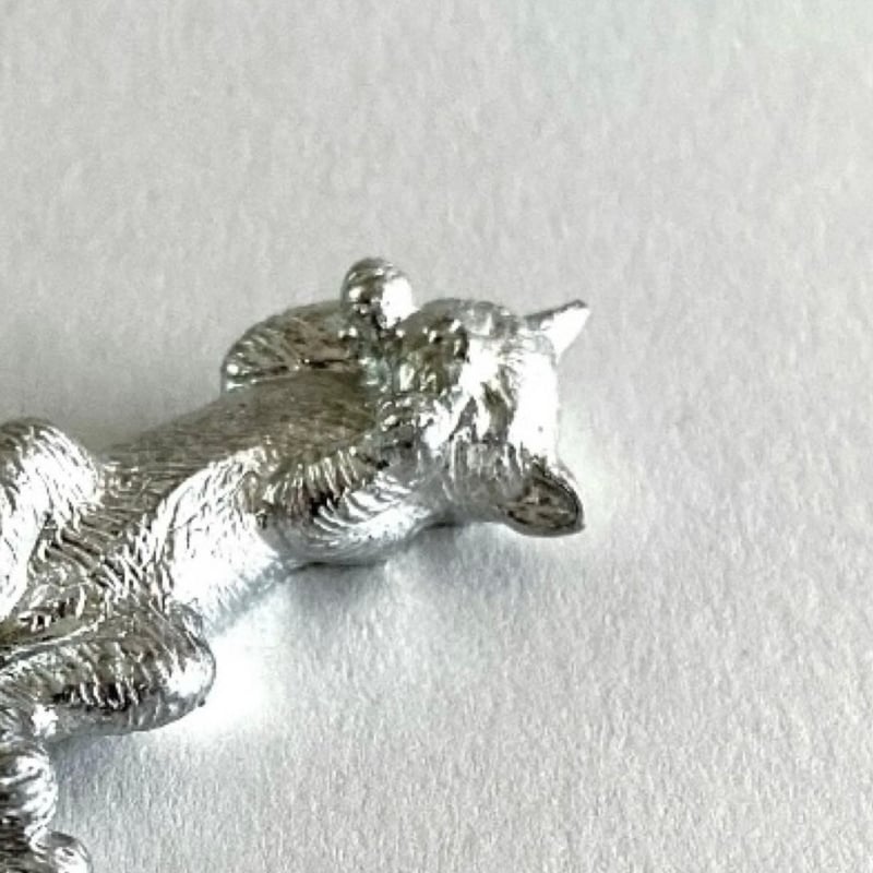 atrie_y 太田祐輔 錫製猫の箸置 「おひるね」 | MatsuBokkuri