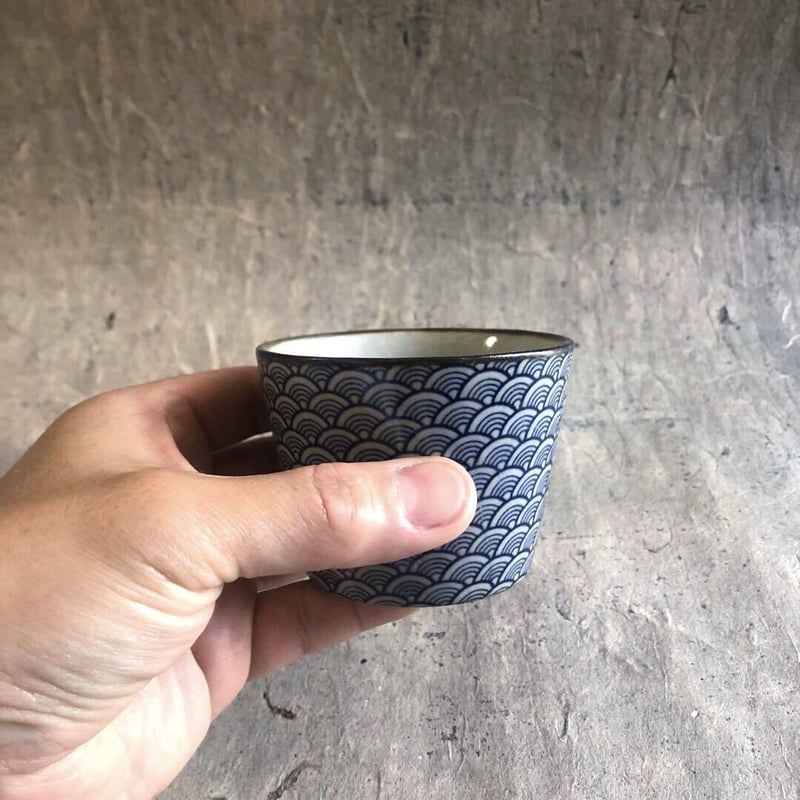 美濃焼 縞吉窯 古染青海波模様 蕎麦猪口 | MatsuBokkuri