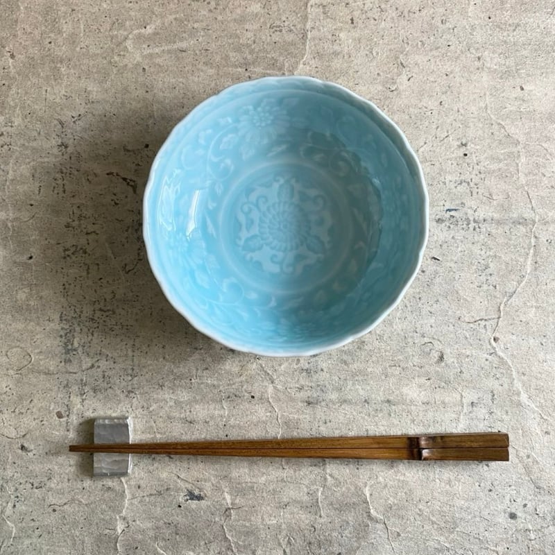 有田焼 西海陶器 青磁大鉢 山水風景画の皿 約39.5cm 数量は多い 有田焼 西海陶器 青磁大鉢 山水風景画の皿 約39.5cm