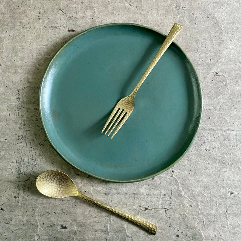 益子焼 青磁釉8寸平皿 | MatsuBokkuri