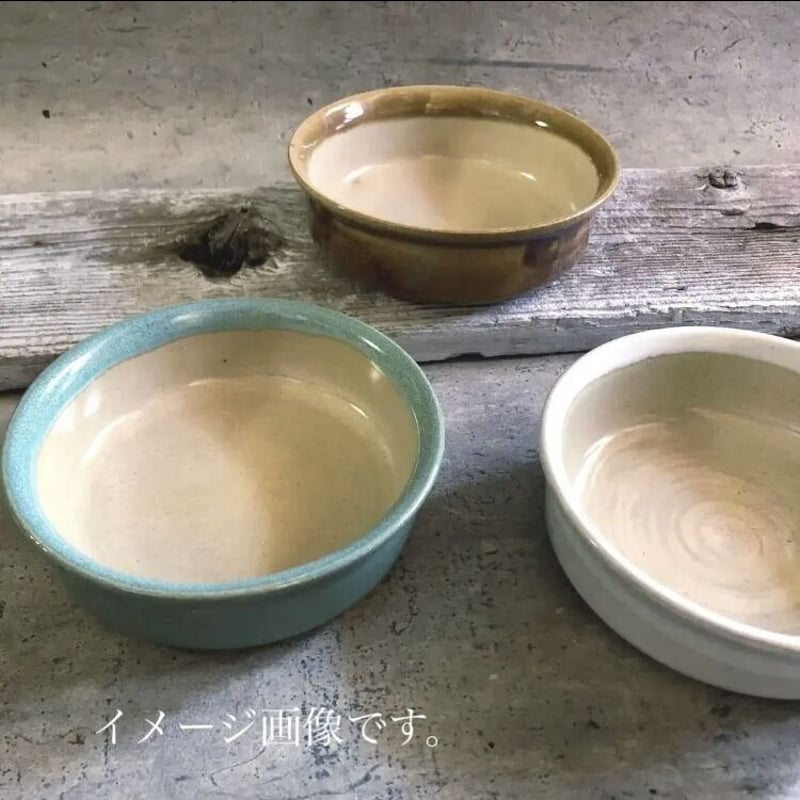 益子焼 陶器市に向けて 蓋物の絵付け中です🎨 🌸2025益子春の陶器市