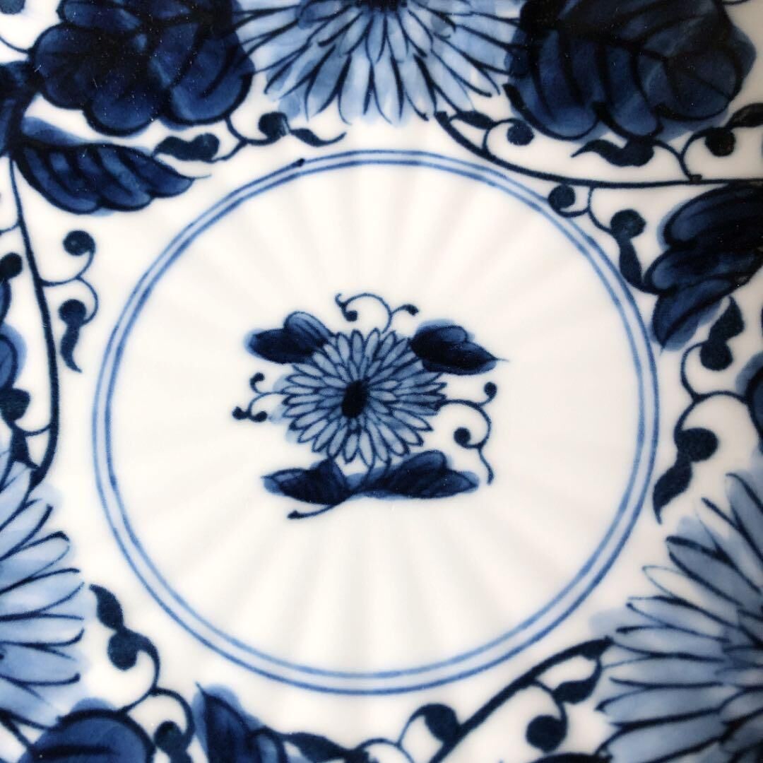 伊万里焼 寛右衛門窯 染付菊唐草6寸皿 | MatsuBokkuri