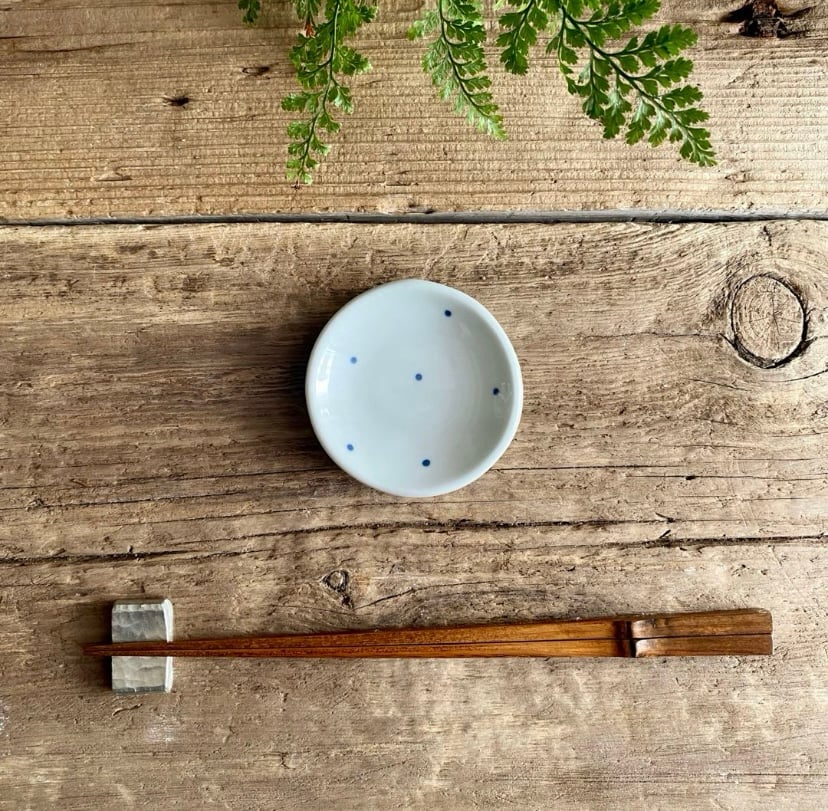 波佐見焼 康創窯 豆皿 お手塩皿（染付水玉） | MatsuBokkuri