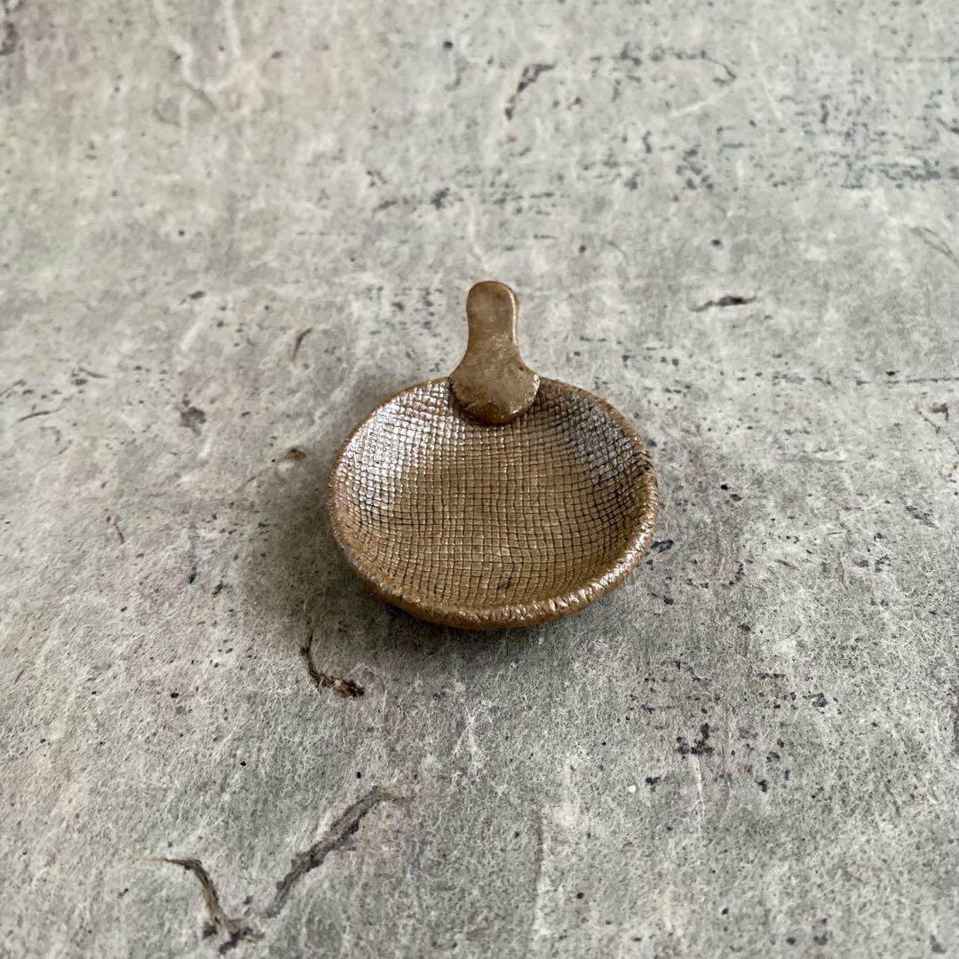 益子焼 古賀賢二 うちわ箸置豆皿 | MatsuBokkuri