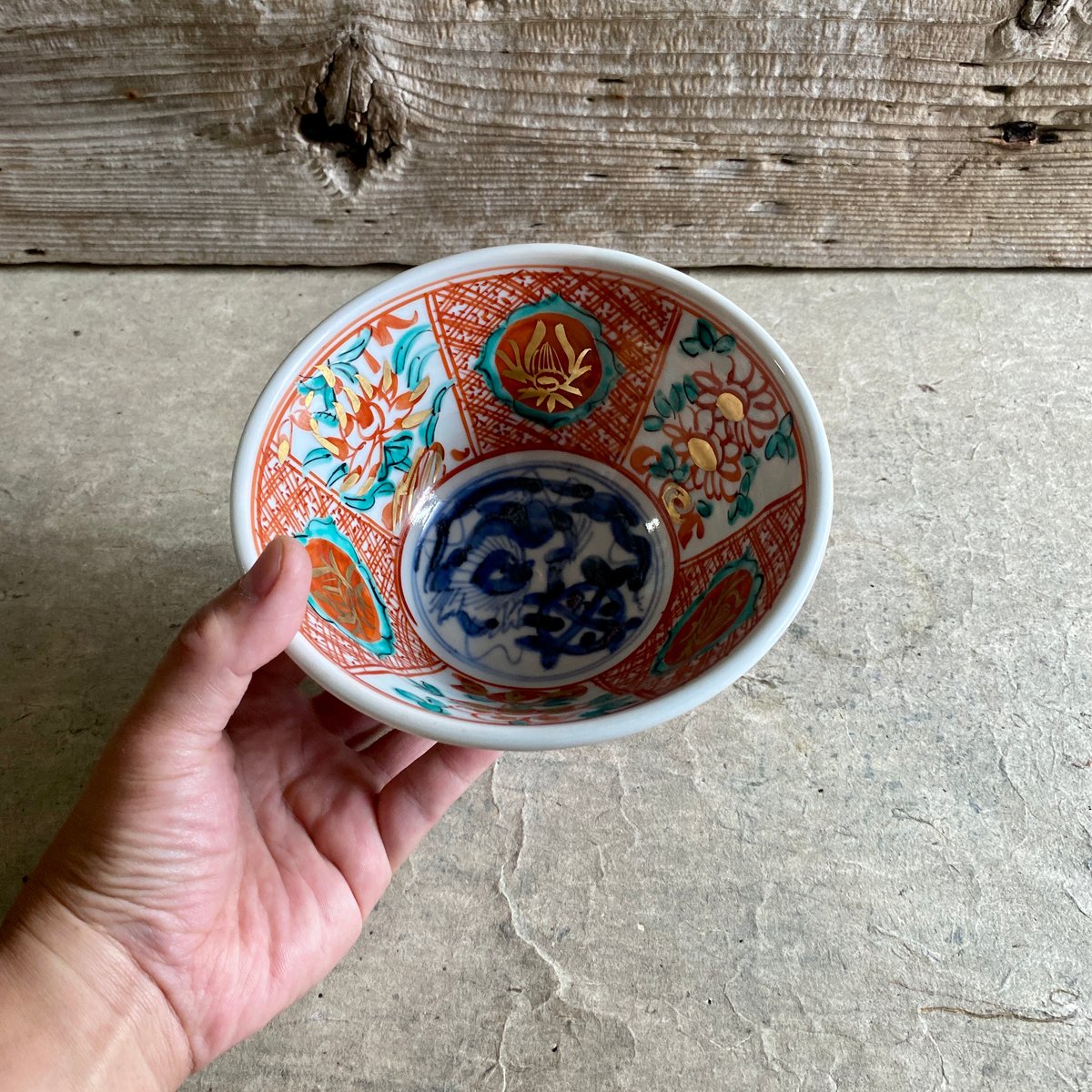 🔶SALE🔶岐阜 秀峰窯中垣蓮次 金彩染赤絵5.5寸反鉢 | MatsuBokkuri