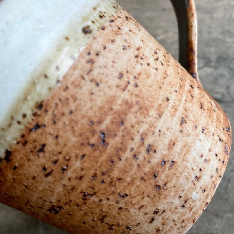 美濃焼 縄文焼〆 白萩マットマグカップ | MatsuBokkuri